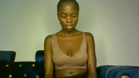Snapshot of cutie_plush chatting on 06-30-26, 06:31 cutieplush online show from 06-30-26, 06:31