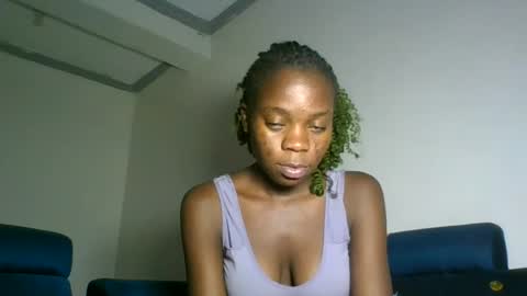Snapshot of cutie_plush chatting on 07-23-26, 01:58 cutieplush online show from 07-23-26, 01:58