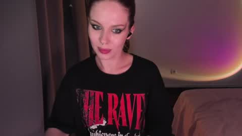 Kira online show from 07-15-26, 12:43