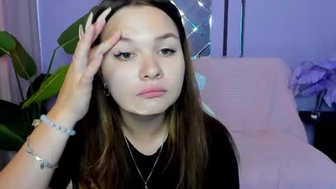 Snapshot of cutiechl0e chatting on 07-23-26, 01:30 cutiechl0e online show from 07-23-26, 01:30