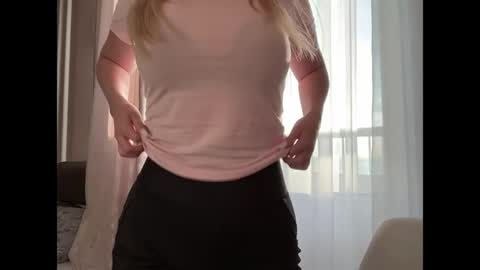 Chloe online show from 03-30-26, 12:17