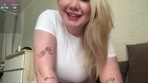 Julie  online show from 06-19-26, 12:42