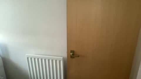 Snapshot of cutiexxxx chatting on 03-04-25, 10:35 cutiexxxx online show from 03-04-25, 10:35