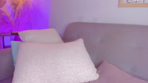 Hannah online show from 02-25-25, 03:52