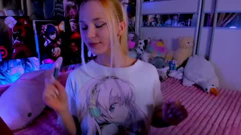 Nora online show from 04-30-26, 08:57