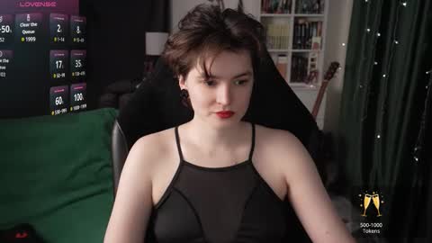 Helen Blossom online show from 10-22-25, 08:41