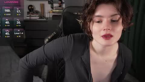 Helen Blossom online show from 05-29-26, 02:37