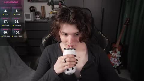 Helen Blossom online show from 06-12-26, 01:32