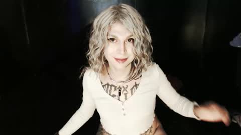 Nikki online show from 03-18-26, 02:37