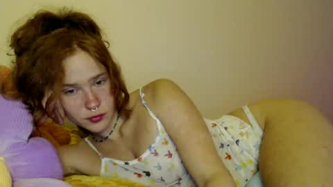 Snapshot of cypresskneez chatting on 06-23-26, 07:06 cypresskneez online show from 06-23-26, 07:06