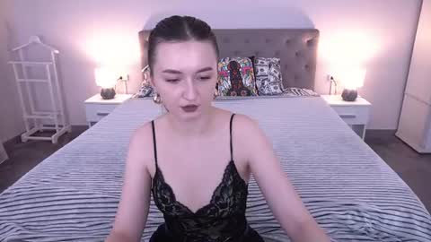 Cyrena online show from 06-13-26, 12:36
