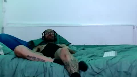 Snapshot of cyrusveal3 chatting on 06-13-26, 10:02 SkinnyTattedGuy online show from 06-13-26, 10:02