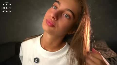 Isabella online show from 05-14-26, 01:12