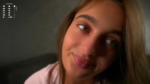 Isabella online show from 05-15-26, 01:12
