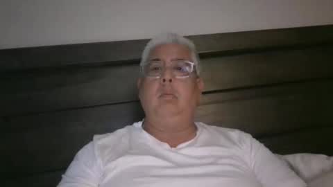 Snapshot of czar1974 chatting on 11-16-25, 08:25 czar1974 online show from 11-16-25, 08:25