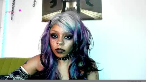 Snapshot of d00m4d00dz chatting on 06-18-26, 10:47 nerdyhotgoth online show from 06-18-26, 10:47
