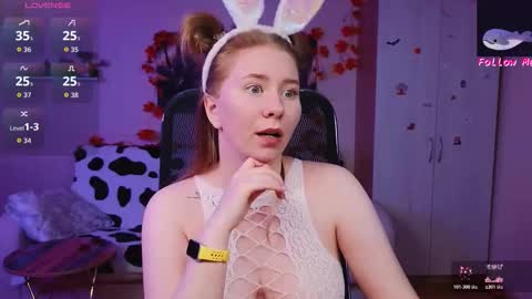 Snapshot of d0nna_ chatting on 10-22-25, 09:47 Donna online show from 10-22-25, 09:47