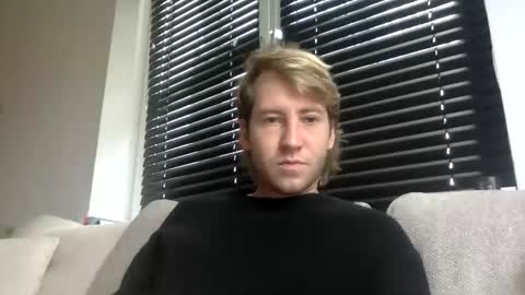 d3nnis_123 online show from 10-20-25, 07:31
