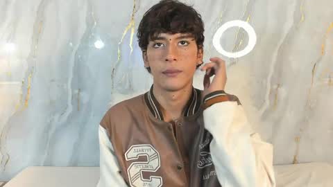Snapshot of d3rke_666 chatting on 05-09-26, 12:43 Darked online show from 05-09-26, 12:43