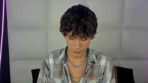 Snapshot of d3rke_666 chatting on 06-04-26, 08:37 Darked online show from 06-04-26, 08:37