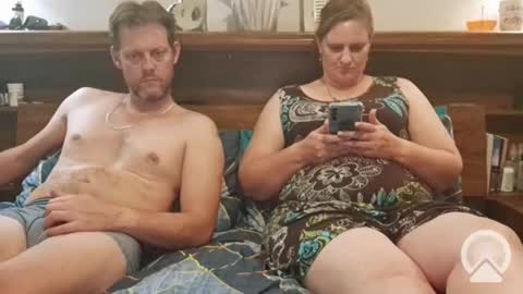 Snapshot of d4p_couple chatting on 12-27-24, 08:07 Deb   peter online show from 12-27-24, 08:07