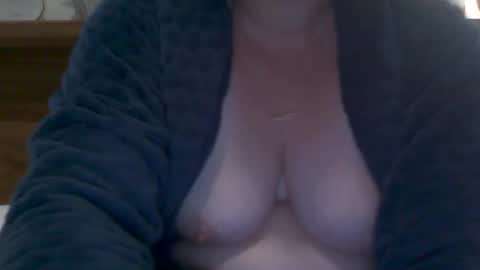 Snapshot of d4p_couple chatting on 01-13-25, 08:26 Deb   peter online show from 01-13-25, 08:26