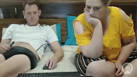 Snapshot of d4p_couple chatting on 09-10-25, 07:14 Deb   peter online show from 09-10-25, 07:14