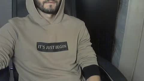 Snapshot of d_____________k chatting on 11-02-25, 09:44 Dolce online show from 11-02-25, 09:44