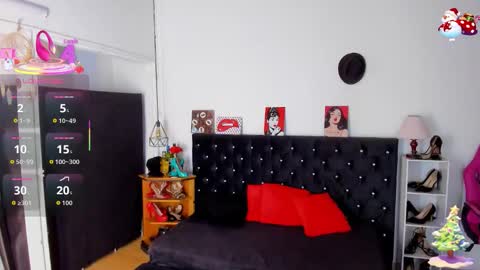 Mia  online show from 12-14-25, 11:59