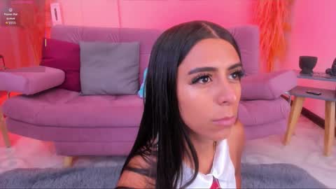 Daniela  online show from 11-18-25, 12:20