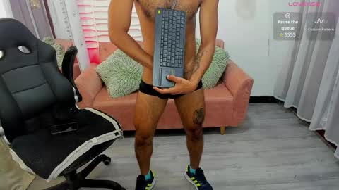 Mauricio online show from 02-15-25, 03:39