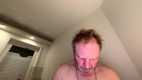 dachdecker7269 online show from 02-03-26, 05:38