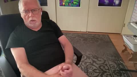 dadbate23 online show from 06-08-26, 01:28