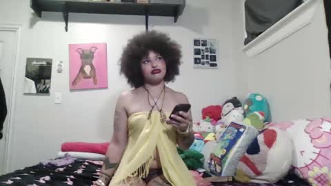Snapshot of daddi_nala chatting on 07-07-26, 12:57 daddi_nala online show from 07-07-26, 12:57