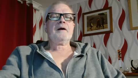 Brian ... online show from 03-09-25, 09:03