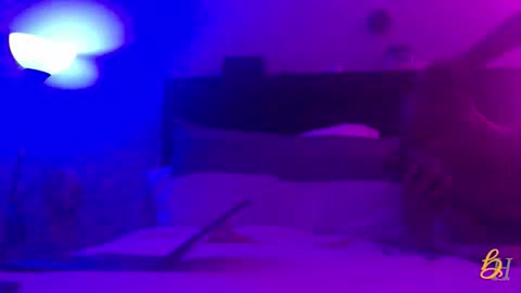 Snapshot of daddimaverick chatting on 11-12-25, 08:37 Daddi Maverick online show from 11-12-25, 08:37