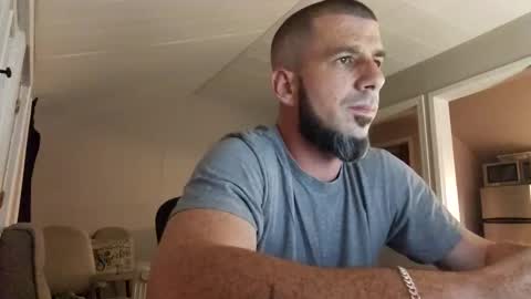 Snapshot of daddo1477 chatting on 11-15-25, 10:04 daddo1477 online show from 11-15-25, 10:04