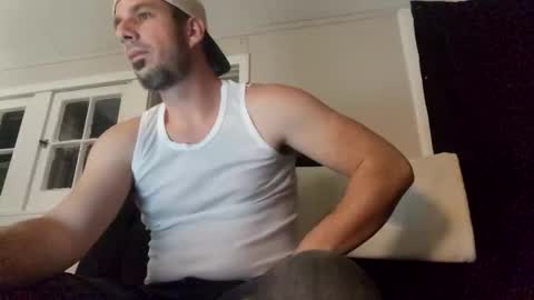 Snapshot of daddo1477 chatting on 01-10-26, 02:46 daddo1477 online show from 01-10-26, 02:46