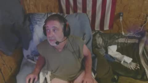 Snapshot of daddy38345 chatting on 10-06-25, 12:08 daddy38345 online show from 10-06-25, 12:08