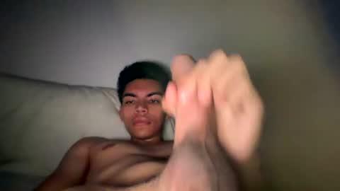 Snapshot of daddy_long_legs25 chatting on 07-26-26, 05:48 daddy_long_legs25 online show from 07-26-26, 05:48