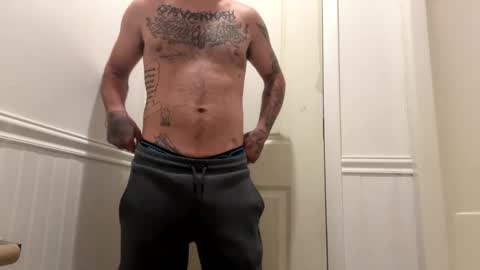 Snapshot of daddyjay9969 chatting on 10-30-25, 06:59 daddyjay9969 online show from 10-30-25, 06:59