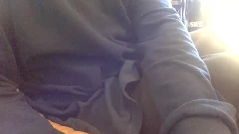 JOI use emoji thumbs up Faster   Thumbs down Slower    Hi Hand Stop    Fist Start.Stop online show from 02-12-26, 06:58