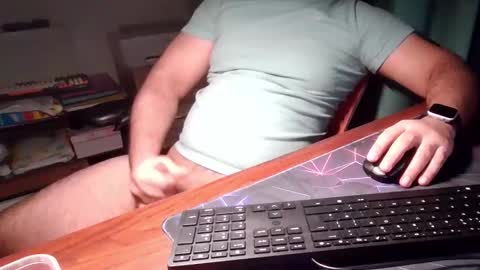 Snapshot of daddypimp3 chatting on 11-10-25, 11:37 Paul online show from 11-10-25, 11:37