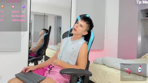 Snapshot of daddyrich4u chatting on 09-27-25, 10:48 daddyrich4u online show from 09-27-25, 10:48