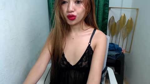 daddys_giirl69 online show from 04-18-26, 03:38
