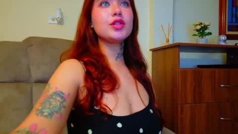 Valen online show from 05-18-26, 01:02