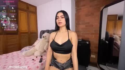 Sophie online show from 11-24-25, 02:44