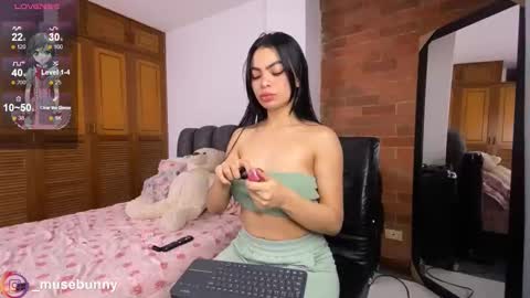 Sophie online show from 11-27-25, 01:51