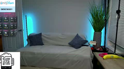 Snapshot of daddyxxluna chatting on 09-13-25, 01:38 ConstructionDaddy and Lady Luna online show from 09-13-25, 01:38