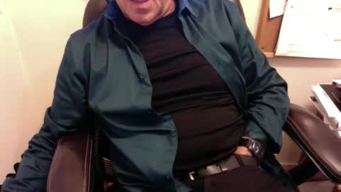 Snapshot of dadooronron69 chatting on 09-25-25, 05:16 dadooronron69 online show from 09-25-25, 05:16